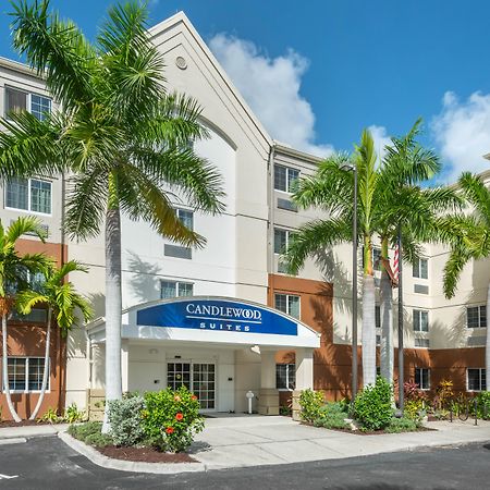 Candlewood Suites Fort Myers/Sanibel Gateway By Ihg Eksteriør billede