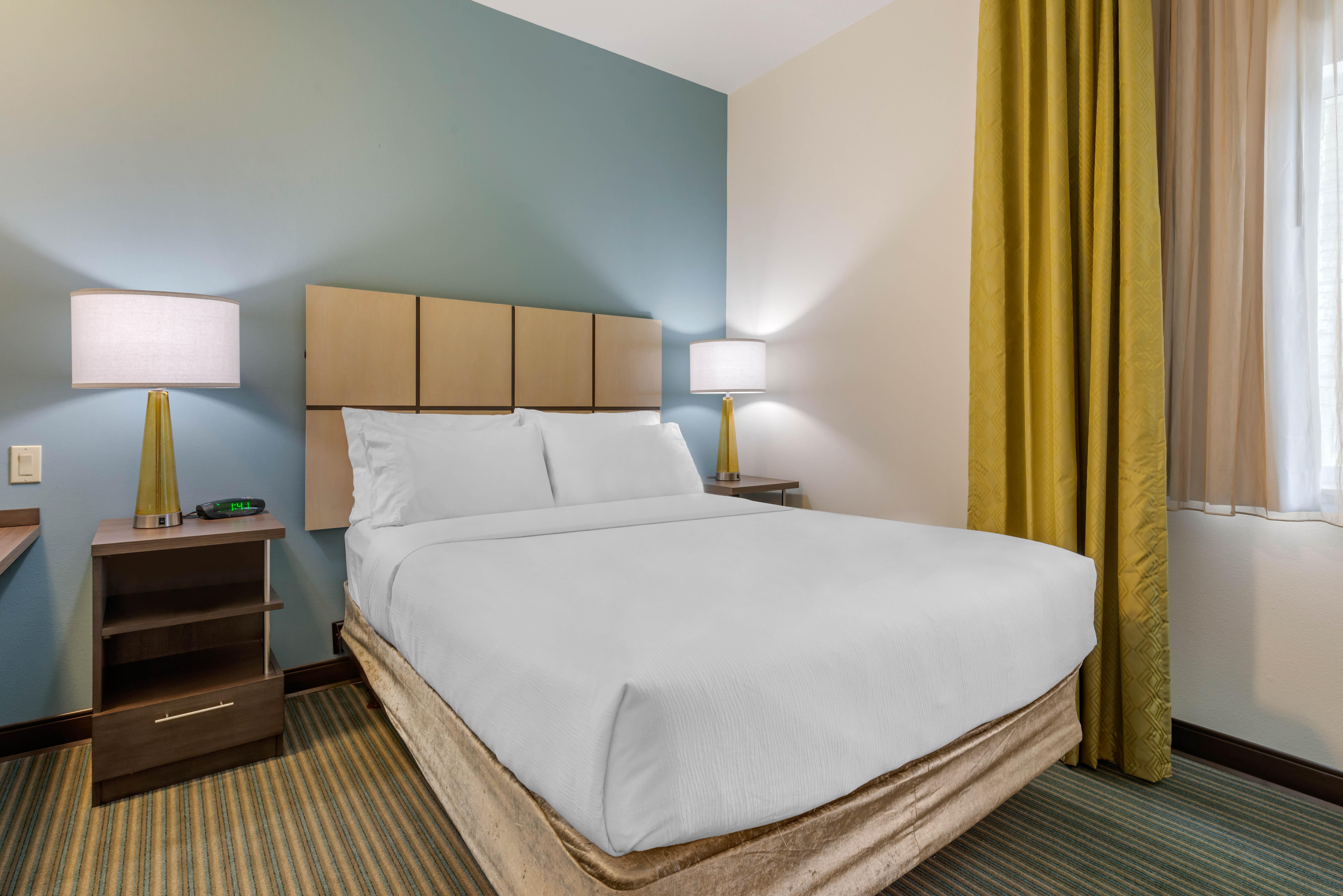 Candlewood Suites Fort Myers/Sanibel Gateway By Ihg Eksteriør billede