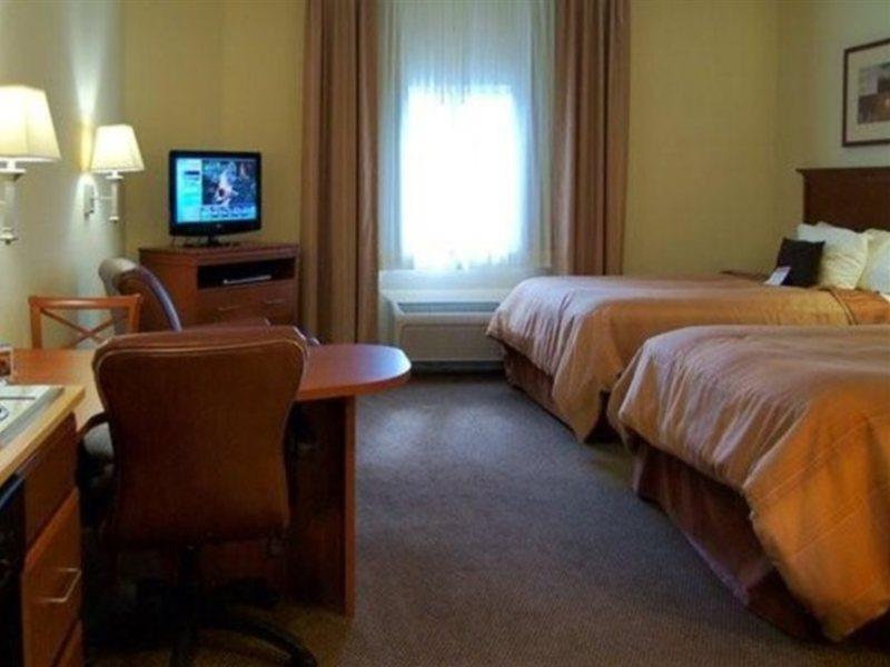 Candlewood Suites Fort Myers/Sanibel Gateway By Ihg Eksteriør billede
