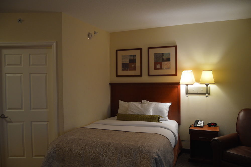 Candlewood Suites Fort Myers/Sanibel Gateway By Ihg Eksteriør billede