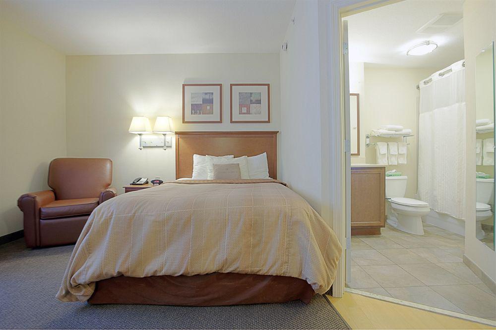 Candlewood Suites Fort Myers/Sanibel Gateway By Ihg Eksteriør billede